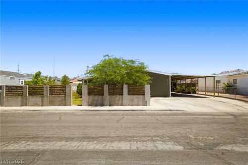 3516 Cactus Springs Dr, Las Vegas, NV, 89115-2773 | Card Image