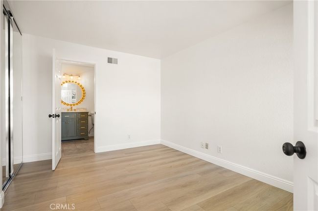 Downstairs bedroom | Image 22