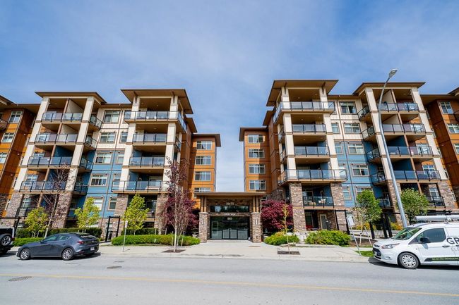 403 - 20673 78 Avenue, Condo with 2 bedrooms, 2 bathrooms and 2 parking in Langley BC | Image 3