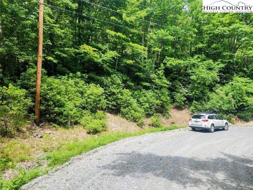 148 Rhododendron Drive, Beech Mountain, NC, 28604 | Card Image