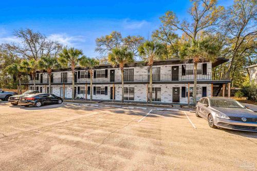6665 Magnolia St, Milton, FL, 32570-3688 | Card Image