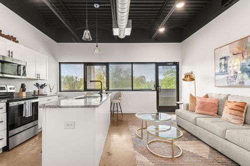 203-293 Plus Park Blvd, Nashville, TN, 37217-1028 | Card Image