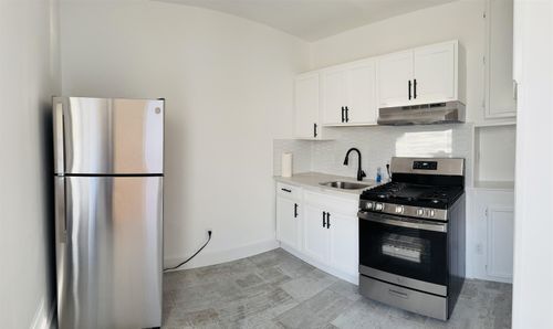 2-733 Hudson Ave, Secaucus, NJ, 07094-3023 | Card Image