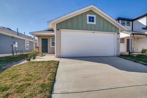 13718 Crossbow Rdg, San Antonio, TX, 78253-7236 | Card Image