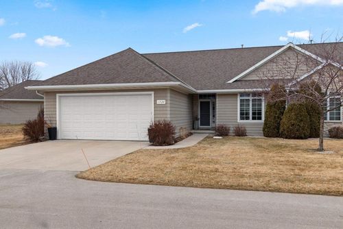 1724 Remington Ridge Way, LEDGEVIEW, WI, 54115 | Card Image