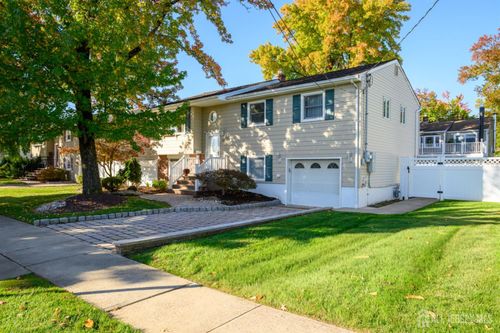 95 New Dover Ave, Colonia, NJ, 07067-2422 | Card Image