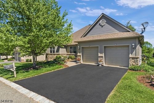 14 Wentworth Ct, Hamburg, NJ, 07419-3200 | Card Image