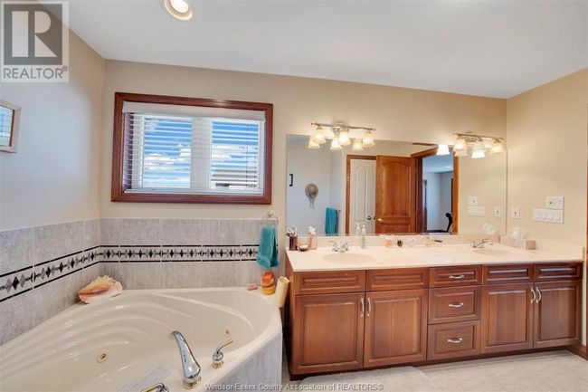 1912 Corbi Lane, House other with 3 bedrooms, 3 bathrooms and null parking in Tecumseh ON | Image 26