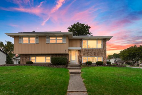 16610 76th Ave, Tinley Park, IL, 60477-1570 | Card Image