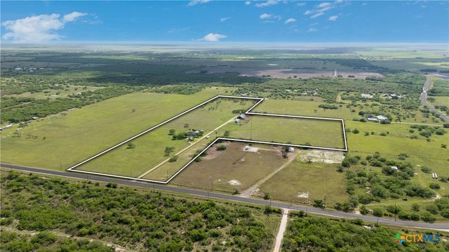 571 Fm 1360, Home with 3 bedrooms, 2 bathrooms and null parking in Woodsboro TX | Image 28