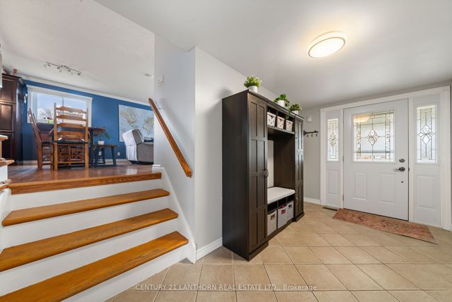 25 Sidney Cres, House other with 4 bedrooms, 2 bathrooms and 5 parking in Batawa ON | Image 9
