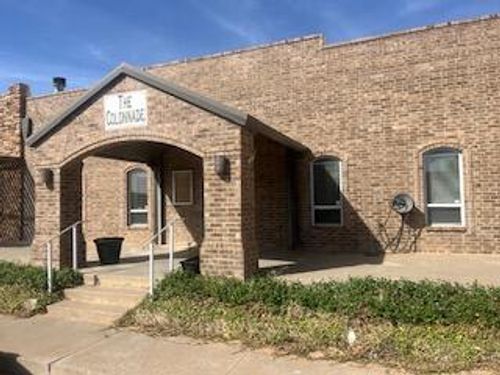 205 S 6th St, Brownfield, TX, 79316-4205 | Card Image