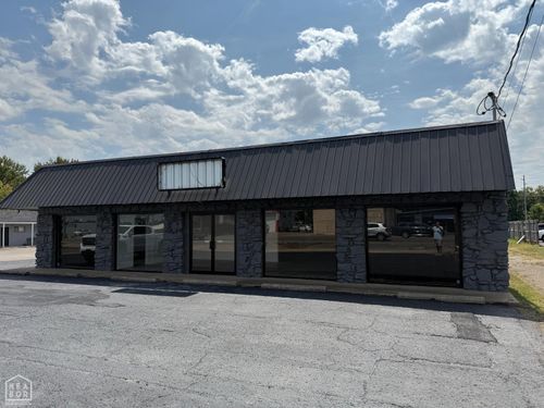 3339 E Nettleton Ave, Jonesboro, AR, 72401-5521 | Card Image