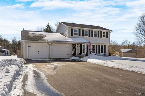 5885 Fieldstone Dr, Cazenovia, NY, 13035-9321 | Card Image