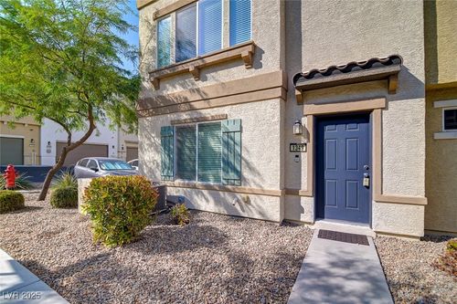 1349 Jewelstone Cir, Henderson, NV, 89012-4902 | Card Image