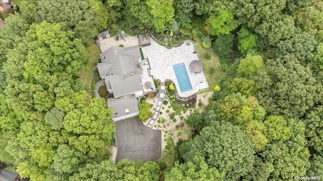 10 Woodstone Ct, House other with 5 bedrooms, 4 bathrooms and null parking in S Huntington NY | Image 35