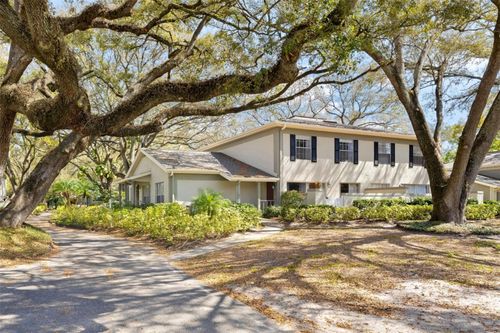 6305-6305 Morningmist Ct, TEMPLE TERRACE, FL, 33617-1727 | Card Image