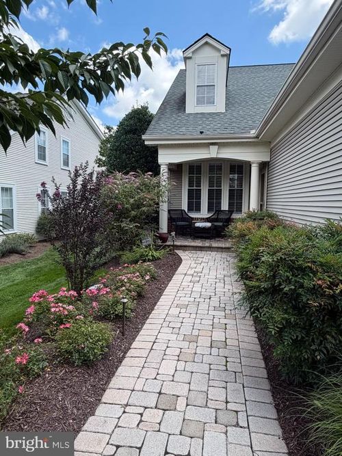 13984 Chelmsford Dr, GAINESVILLE, VA, 20155-3110 | Card Image