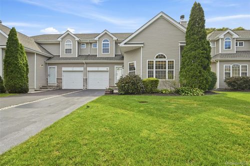 41 Sunflower Ridge Rd, S Setauket, NY, 11720-3710 | Card Image
