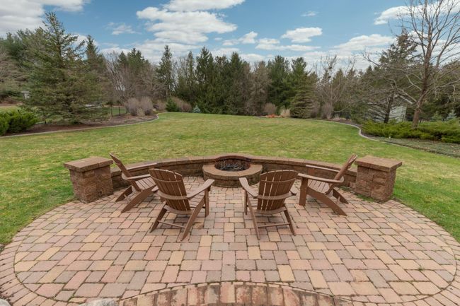 44-web-or-mls-44-Patio.jpg | Image 44