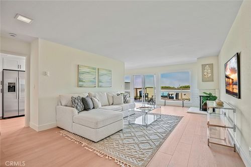 54 Cresta Verde Dr, Rolling Hills Estates, CA, 90274-5458 | Card Image