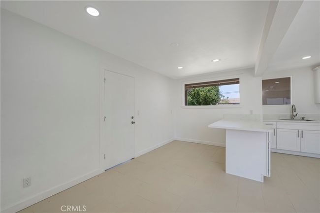 8888 Patrero St, House other with 5 bedrooms, 2 bathrooms and 2 parking in Riverside CA | Image 32