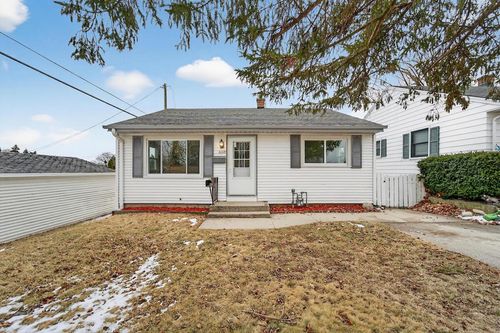 4168 S Kingan Avenue, Saint Francis, WI, 53235 | Card Image