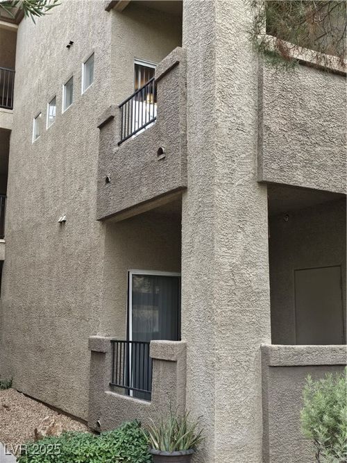 2102-4400 S Jones Blvd, Las Vegas, NV, 89103-3335 | Card Image