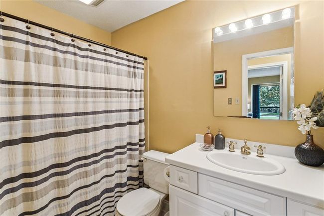 Bathroom | Image 8