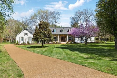 9240 Kingsboro Ct, Brentwood, TN, 37027-7446 | Card Image