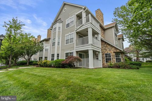 unit-11-5632 Willoughby Newton Dr, CENTREVILLE, VA, 20120-1962 | Card Image