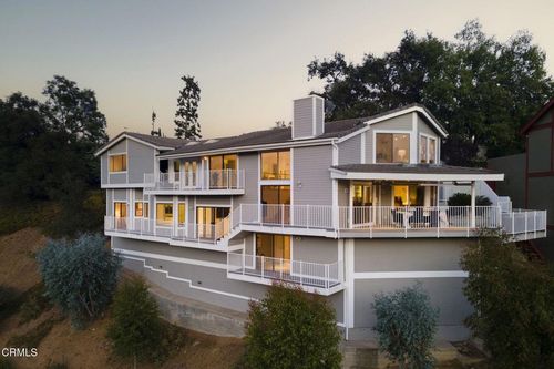 363 Patrician Way, Pasadena, CA, 91105-1022 | Card Image