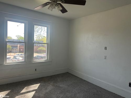 707 S Starr Ave, Burlington, IA, 52601-3015 | Card Image