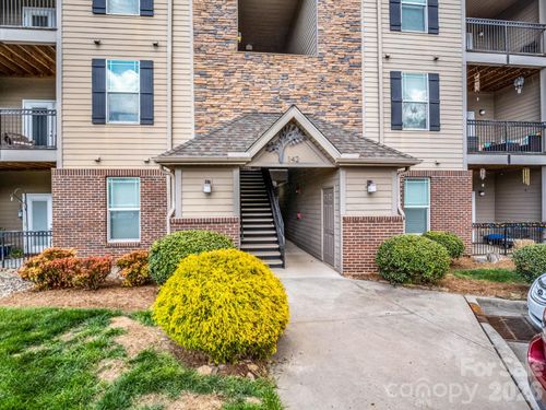 106-142 Brickton Village Cir, Fletcher, NC, 28732-8832 | Card Image