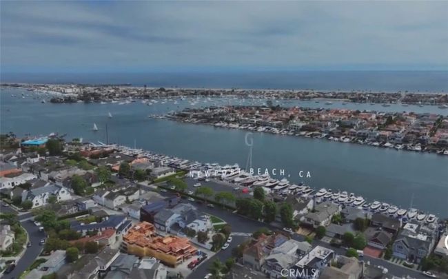 411 Snug Harbor Rd, House other with 5 bedrooms, 5 bathrooms and 3 parking in Newport Beach CA | Image 65