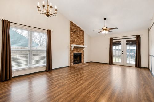 744 Lee St, Mesquite, TX, 75149-3256 | Card Image
