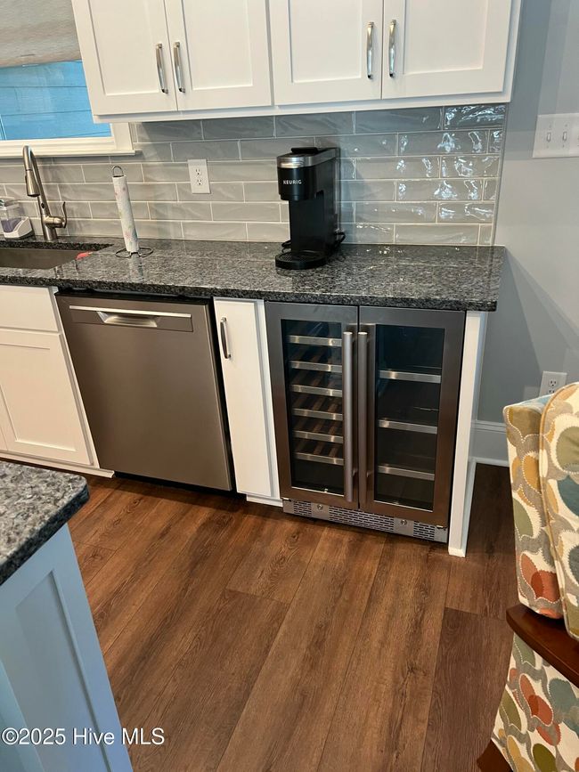 Wine Fridge | Image 13