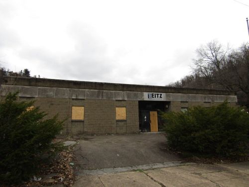 805 Wood St, E Pittsburgh, PA, 15112-1246 | Card Image