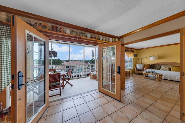 APT-405 - 3050 Ne 48 Th Ct, Condo with 2 bedrooms, 2 bathrooms and null parking in Lighthouse Point FL | Image 5