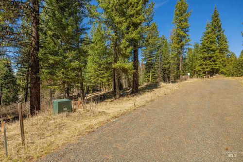 8 York Street, McCall, ID, 83638 | Card Image