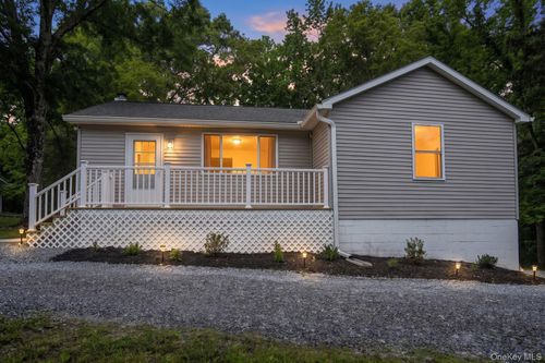 287 Norton Rd, Red Hook, NY, 12571-2505 | Card Image