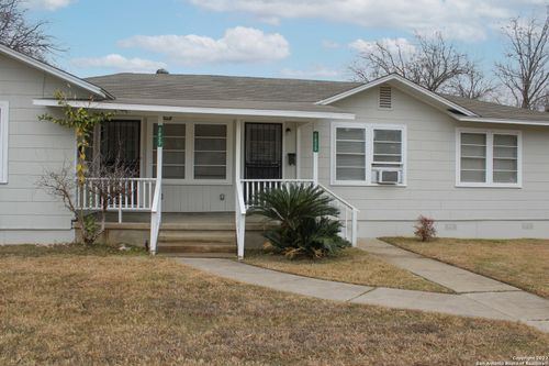2825 W Woodlawn Ave, San Antonio, TX, 78228-5013 | Card Image
