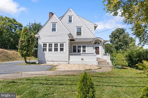 1727 New Holland Pike, LANCASTER, PA, 17601-5519 | Card Image