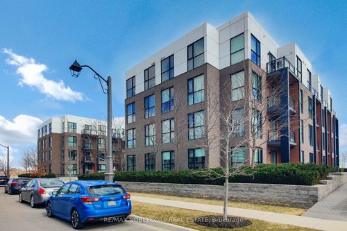 214-210 Sabina Dr, Oakville, ON, L6H0W6 | Card Image