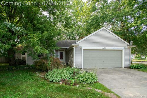 26085 Superior Rd, Taylor, MI, 48180-4487 | Card Image