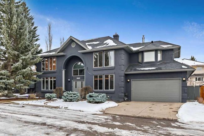 12940 Candle Crescent Sw, Home with 4 bedrooms, 4 bathrooms and 6 parking in Calgary AB | Image 2