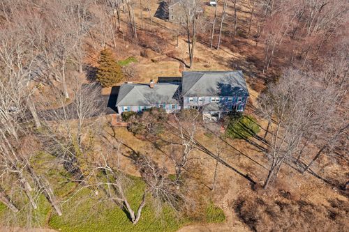 1 Monitor Hill Rd, Newtown, CT, 06470-2242 | Card Image
