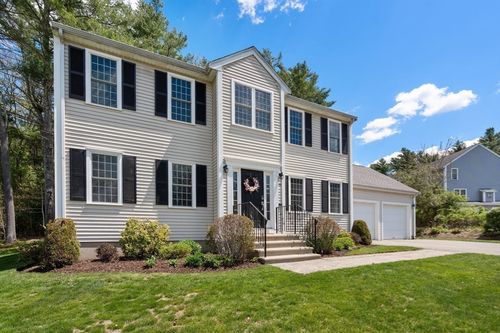 45 Cinnamon Ridge Cir, Middleboro, MA, 02346-3449 | Card Image