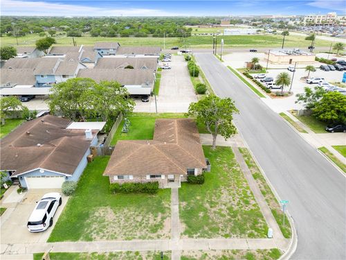 1729 Mermaid Dr, Corpus Christi, TX, 78412-5162 | Card Image