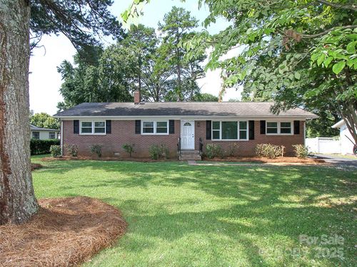 611 Greenbriar Ave, Rock Hill, SC, 29730-3301 | Card Image
